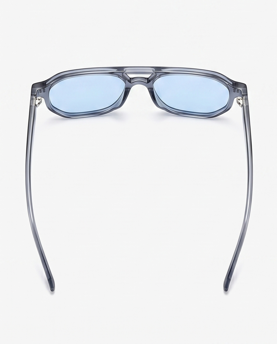 Elara Light Blue
